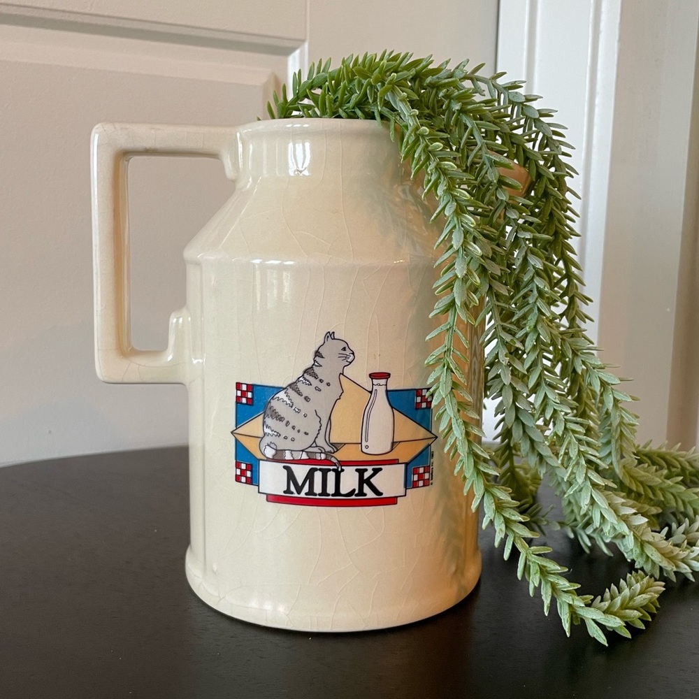 Vintage Cottagecore Teleflora Cat Milk Jug
